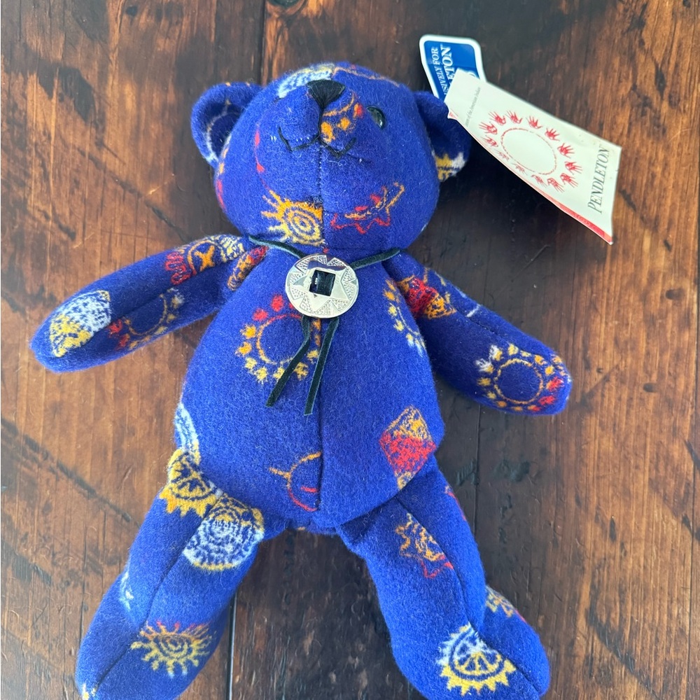 Pendleton bear by Gund. NWT. HTF- fast shipping!